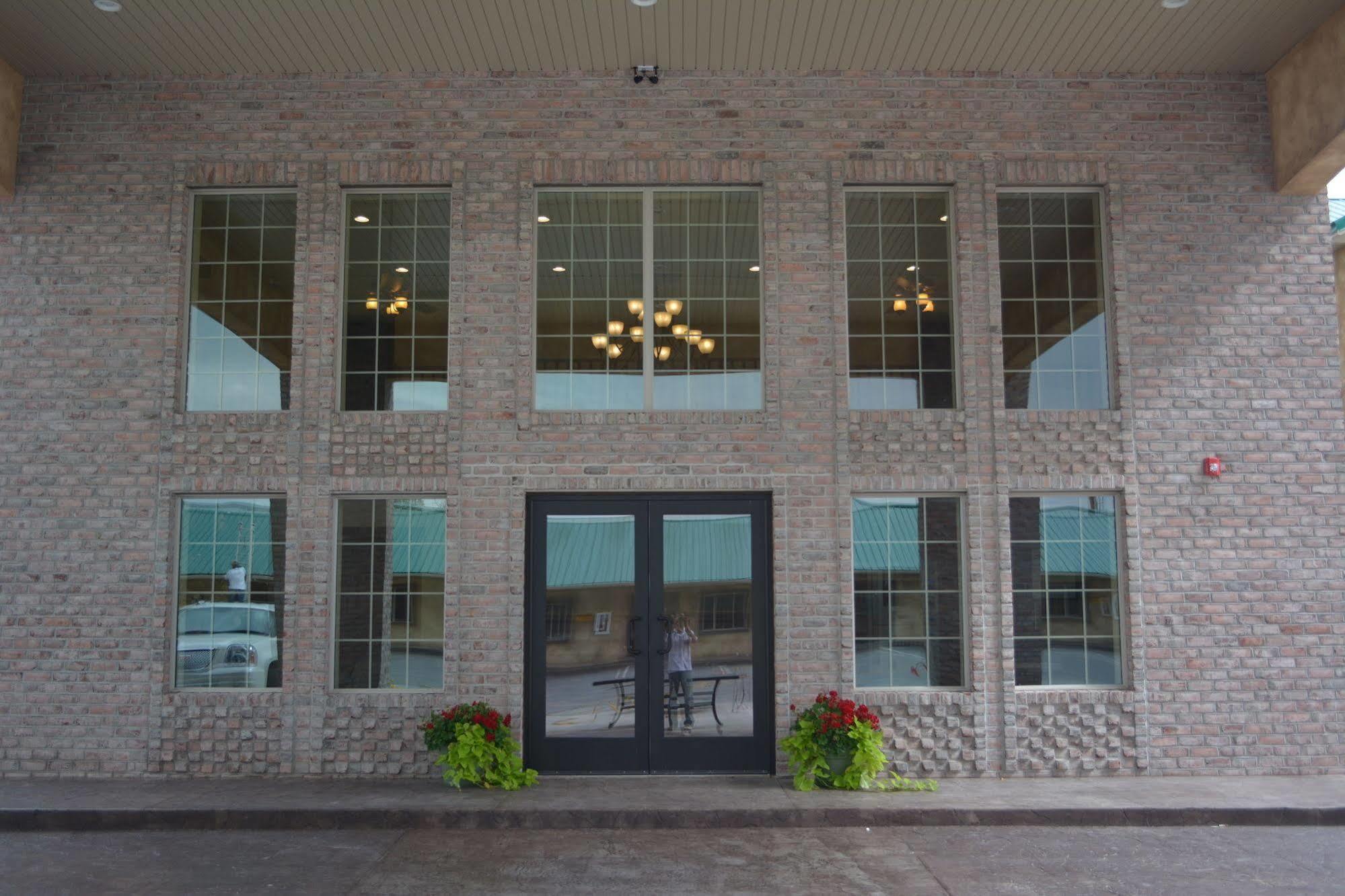Cb&M Executive Suites Roosevelt Exterior foto