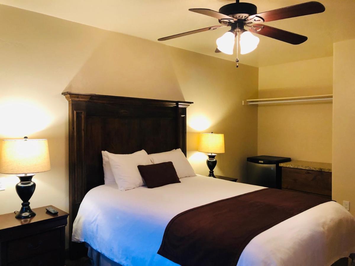 Cb&M Executive Suites Roosevelt Exterior foto